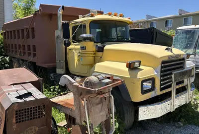 Used 2000 MACK RD688S Dump trucks New York US | Proxy Equipment #1388826