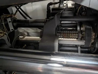 2013 TOYO SI-150V-F200CU Injection Molding Horizontal/Vertical | Machinery Network (8)