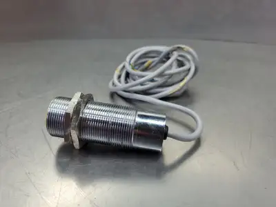 TURCK BC10-M30-AZ3X 20-250VAC, 5-500mA PROXIMITY SWITCH SENSOR. 5E-16