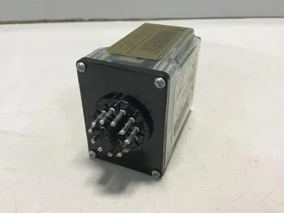 USED ABSOLUTE PROCESS INSTRUMENTS API 4058 G DF