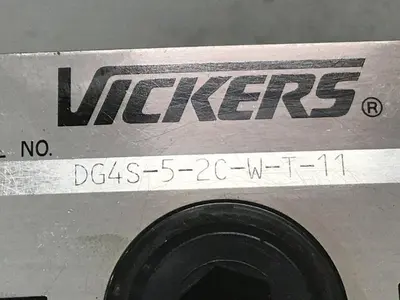 USED VICKERS DG4S52CWT11