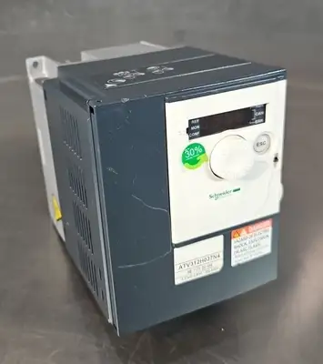 USED Schneider Electric Schneider Electric Altivar ATV312H037N4