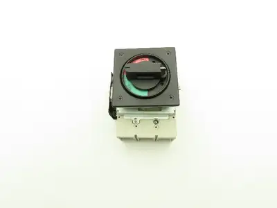 Mitsubishi Electric NV250-SVU Circuit Breaker Ground Fault 125A 100-440V Shunt