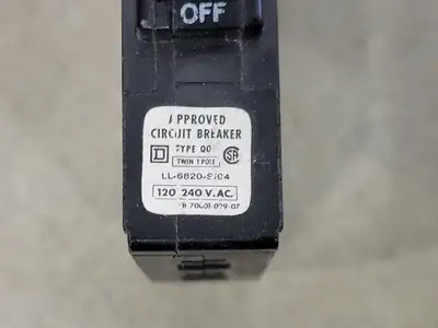 USED SQUARE D QO115