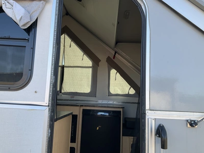 USED 2022 COLUMBIA ALINER EXPEDITION
