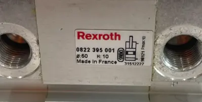 NEW REXROTH 0-822-395-001 PNEUMATIC CYLINDER 0822395001