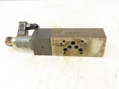 Husky Hydrolux ZFDPCMEP10PPA4EK0ZS3B/DME210 Hydraulic Proportional Valve