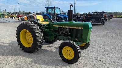 USED 1976 JOHN DEERE 2040