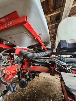 CASE IH 1250 Planters | Iron Listing (20)