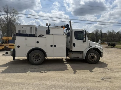 Used 2016 FREIGHTLINER BUSINESS CLASS M2 106 Reefer Trucks Tennessee US | Moore Equipment #1516696
