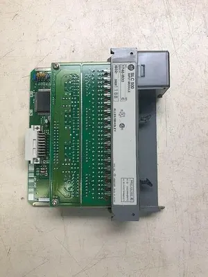 USED ALLEN BRADLEY 1746-IB32