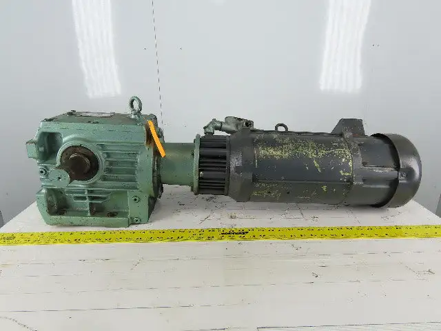 SEW-EURODRIVE S72LP145 3Hp 180VDC Gear Motor W/Brake 71.32:1 Ratio BaldorCDP3604