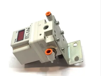 Used SMC Electro-Pneumatic Regulator1/4" NPT Ports Air Pressure Regulators Michigan US | Maverick Industrial Sales #1389696
