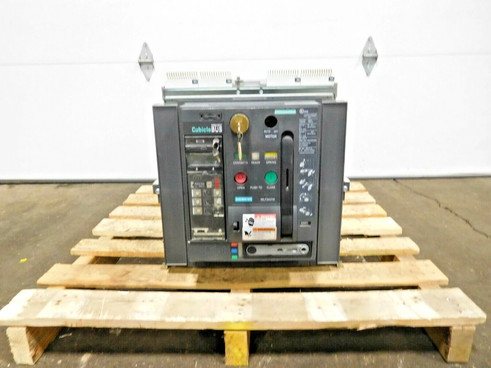 Used Siemens WLF2A316 Circuit Breakers Ohio US | Equipment Recovery Corp. #1330591