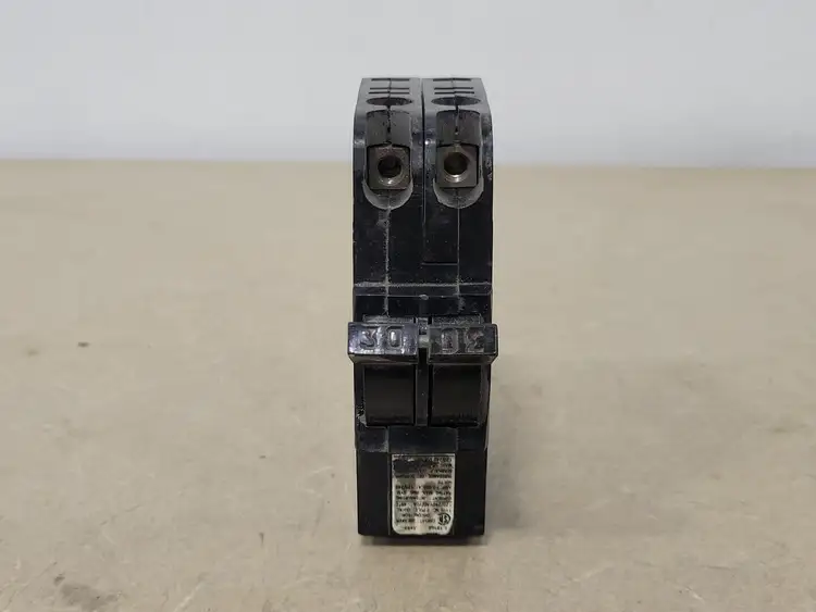 Used FEDERAL PIONEER NC230 Switchgears British Columbia CA | Lenmark #239963