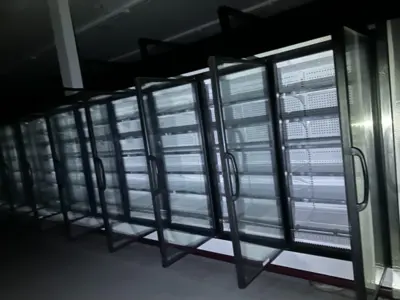 7-0031 Hussmann RL 83 Door Freezer Run