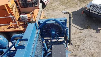 USED 1997 PEERLESS BAKER HUGHES HYDRA FRAC BLENDER TRAILER