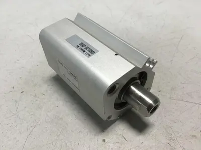 USED SMC CDQ2A25-25DZ-XC2
