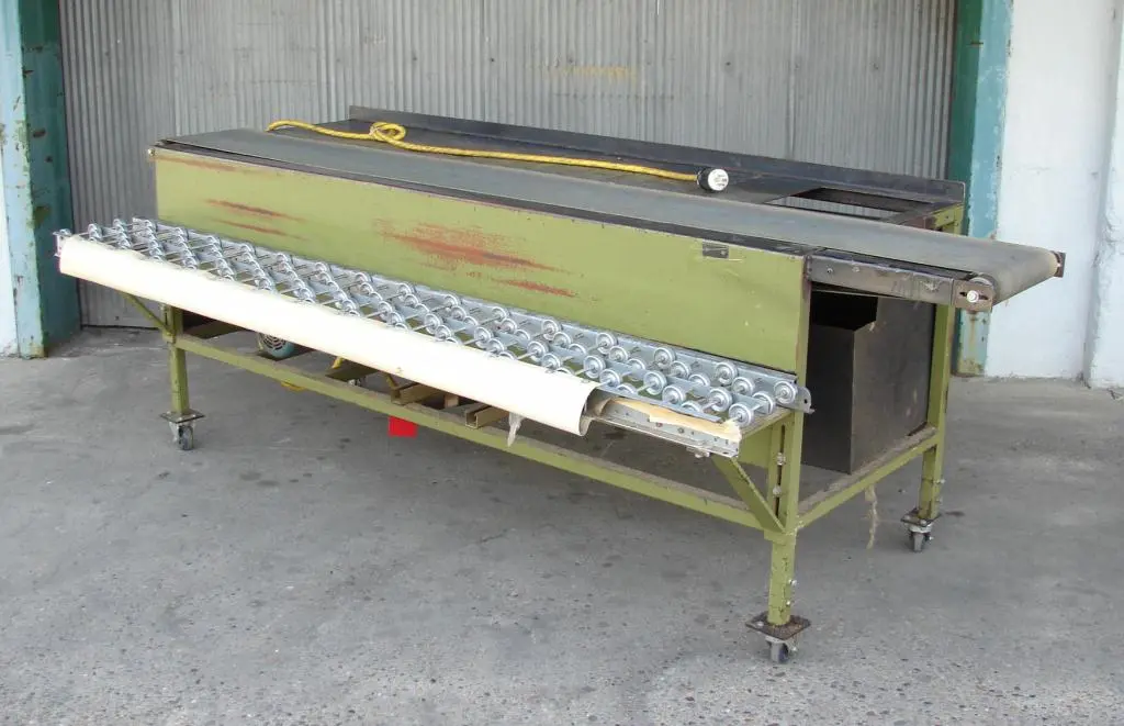 SPC4751  Conveyor belt conveyor 12" w x 102" l