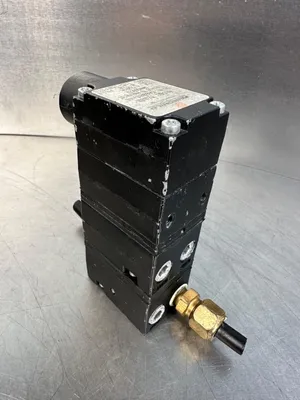 Fairchild Pneumatic Transducer T-6000 TA6000-46 Supply 125-150 PSI (6E-1)