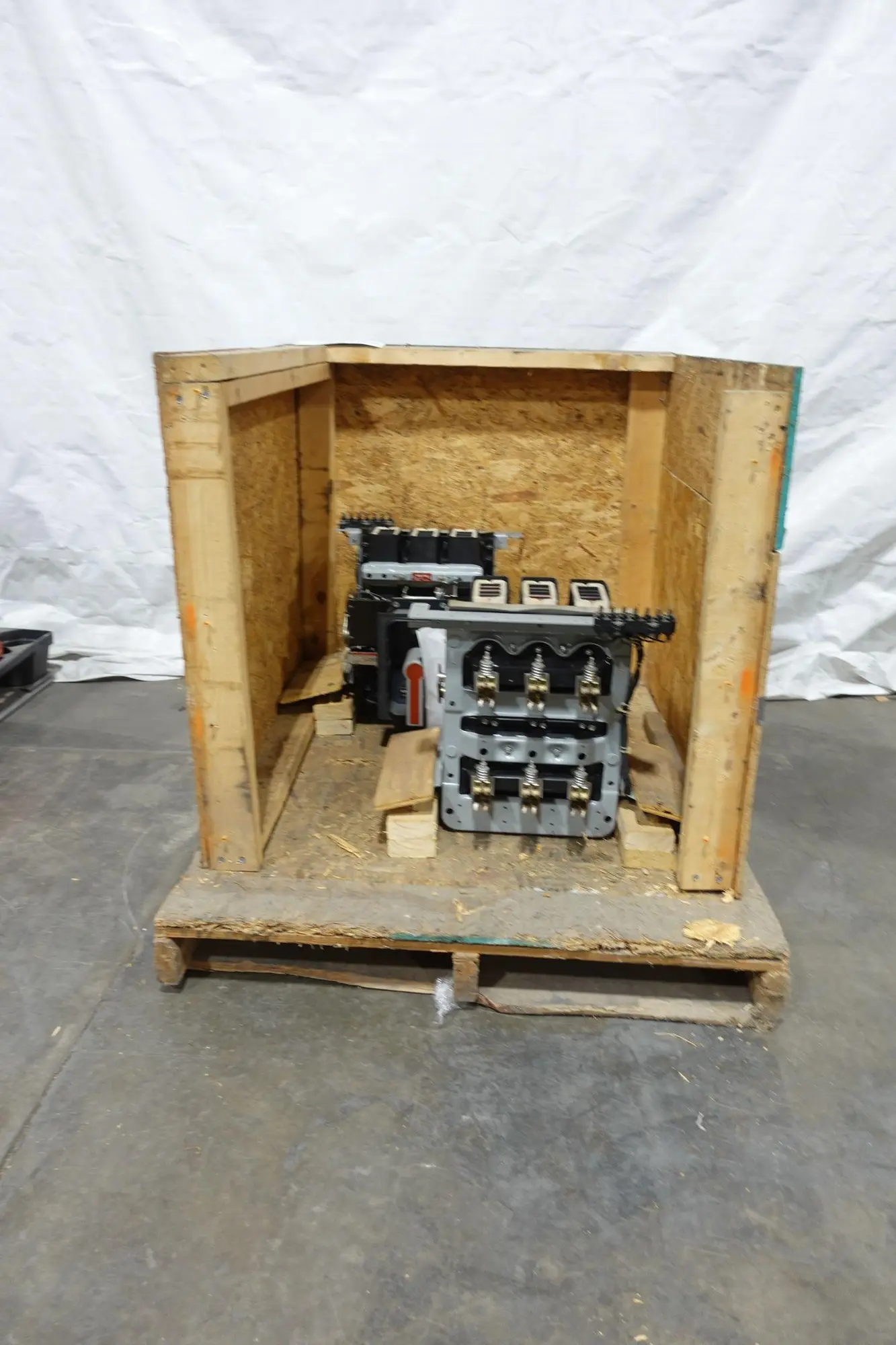 USED GENERAL ELECTRIC AKR-6D-30S
