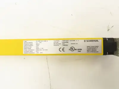 Schmersal SLC440COM-ER-0890-14 Safety Light Curtain Transmitter & Receiver Set