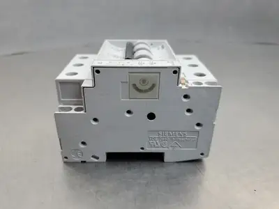 USED Siemens 5SX23 C10 Circuit Breaker, 3-Pole, 10 Amp, 400V w/5SX9100HS