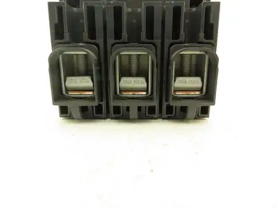 Schneider NSX100B Compact Circuit Breaker 28-40A 800V 3 Pole Panel Disconnect