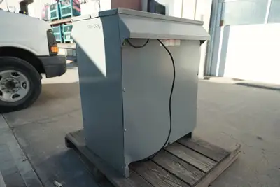 75 KVA - 480V to 208Y-120V 3 Phase Isolation Transformer