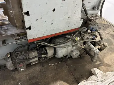300 TON BULLDOZER HORIZONTAL HYDRAULIC PRESS. STOCK # 0734222