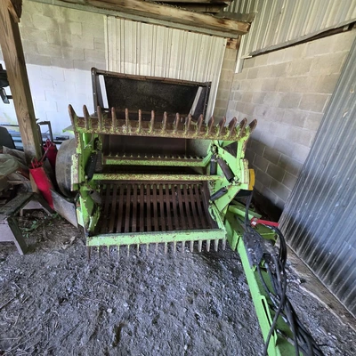 2010 SCHULTE 2500 GIANT Rock Picker | Iron Listing (38)