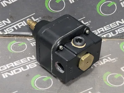 Norgren 11-018-101 Air Pressure Regulator 1/4" NPT 150 PSIG Used