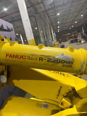 USED 2014 FANUC R-2000IB/210F + R30IB