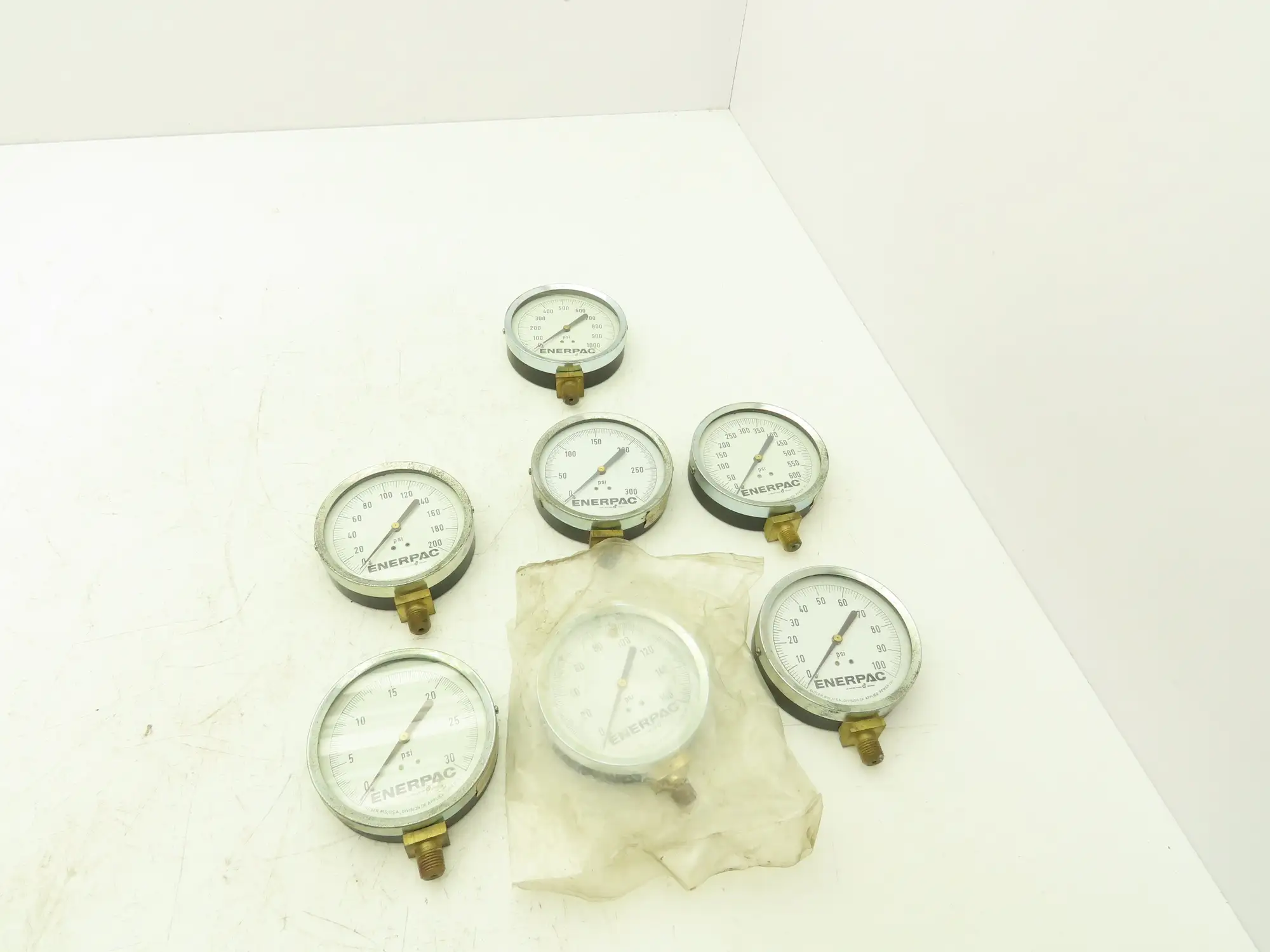 Enerpac Pressure Gauges 4" Dial 1/4" NPT 100-1000 PSI Lot of 7
