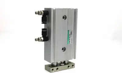 CKD STR2-B-20-30 Pneumatic Twin Rod Cylinder, 20mm Bore, 30mm Stroke