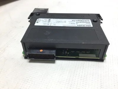 Allen-Bradley 1756-IB32 ControlLogix 32 Sinking Point Module Ser B Range 10-31.2VDC