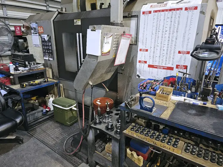 Used 2006 Toyoda Awea BM1200 Vertical Machining Centers Illinois US | Machine Tool Bids #1208719