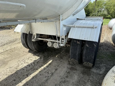 Used 1972 LUBBOCK _UNKNOWN_ Liquid Supply Trailers Indiana US | Lakeshore Equipment Sales #1546602