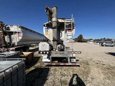 Used 2014 HENSLEY BULK FEED TRAILER Agricultural Trailers Michigan US | Miedema Asset Management Group #1709530