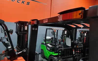 New | in-Stock 2026 Viper FY45 Internal Combustion Forklifts: Pneumatic Tire New York US | United Lift #1446877