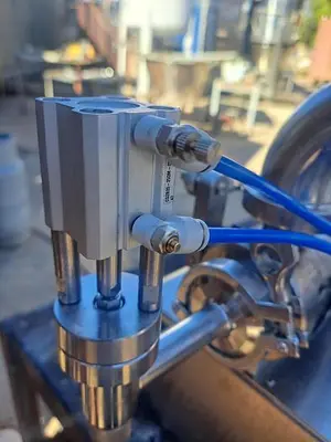 Filler, Piston, Pneumatic, Double Head, Model G2WGD500 #5991164