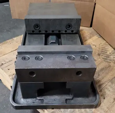 USED KURT 8" VISE