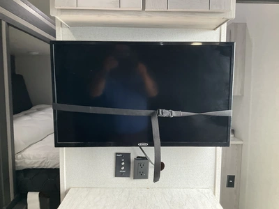 Used 2022 KEYSTONE FUZION Campers, Caravans, Motorhomes Michigan US | Miedema Asset Management Group #1304546