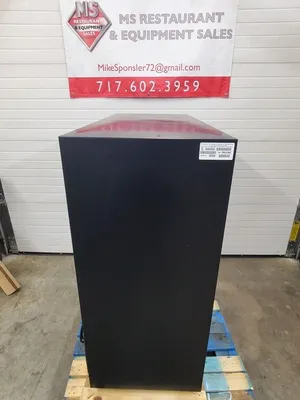 True New GDM-41SL-48-HC-LD 46” 2 Door Merchandiser!