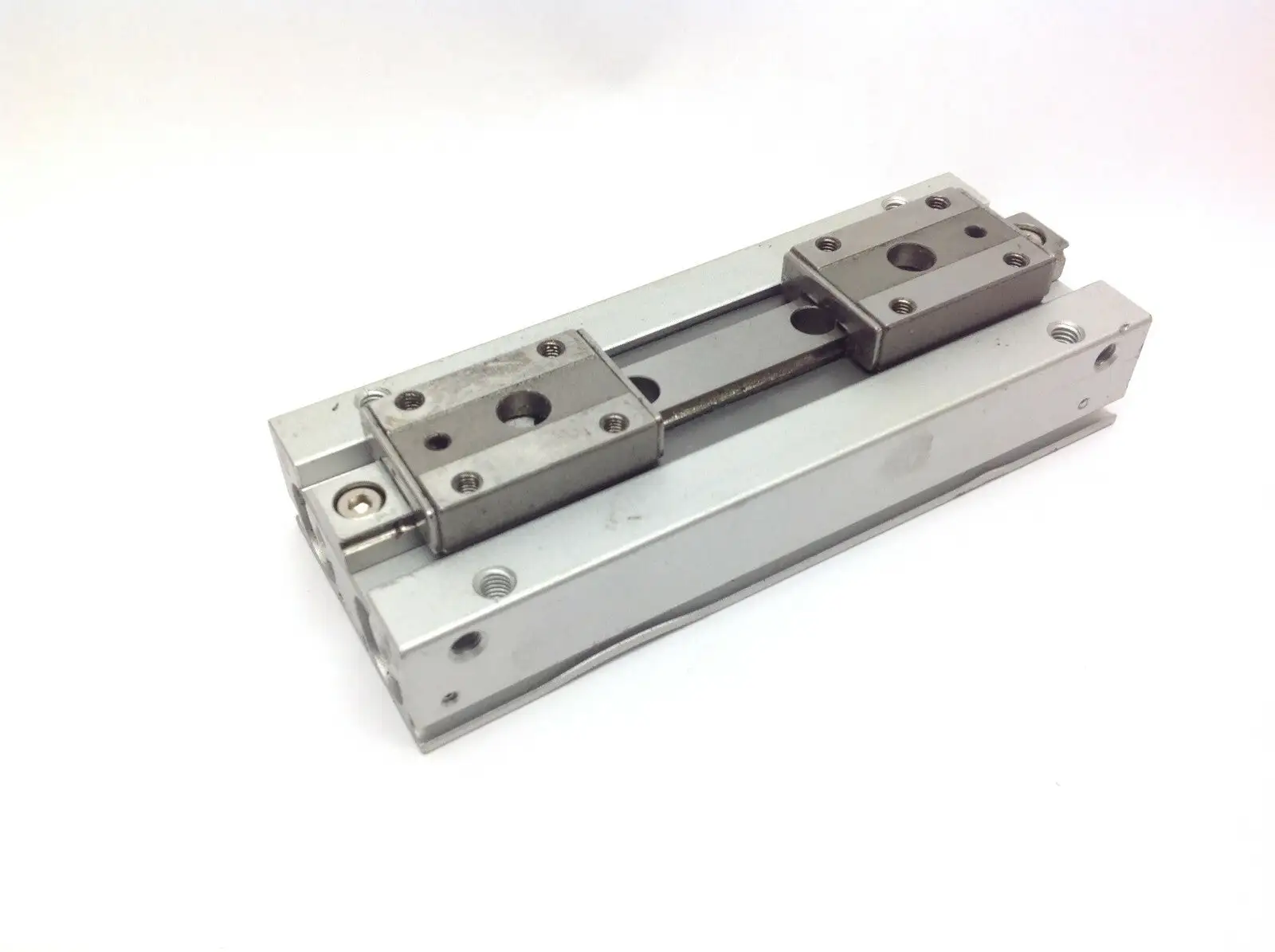 USED SMC AIR GRIPPER DOUBLE-ACTING CYLINDER
