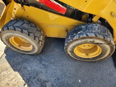 Used 2013 CATERPILLAR 262C2 Skid Steer Loaders New York US | Abele Tractor #1343058