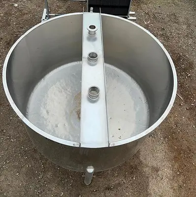 Stainless Steel 200 Gallon Cone-Bottom Balance Tank #S744994
