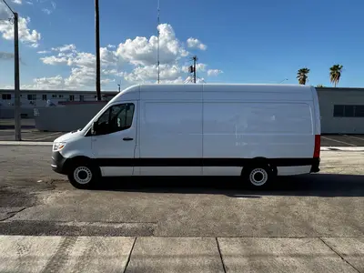Used 2019 FREIGHTLINER SPRINTER Vans Florida US | Truck and Van Outlet #1509215