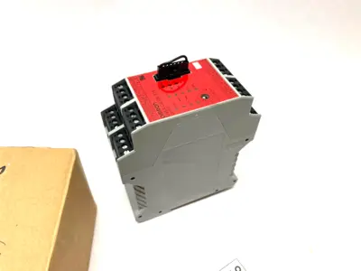 New | in-Stock OMRON FLEXIBLE SAFETY RELAY UNIT 24VDC 5W MAX Relays & Switches | Maverick Industrial Sales #1108804