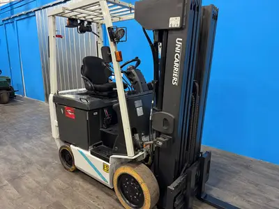 Used 2019 UNICARRIERS BX50 4-Wheel Sit down Electric Counterbalance Forklifts Minnesota US | Birnstengel Equipment #1554075
